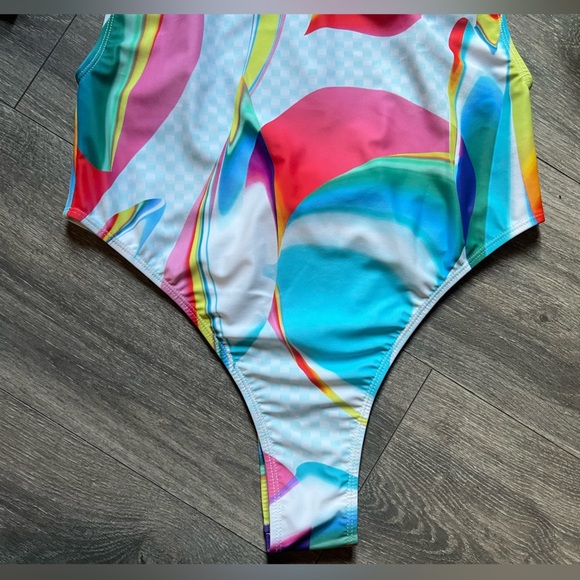 Fabletics Low Back Pride Carnaval Multicolor Stretch One Piece Swimsuit L NWT! - Picture 7 of 13